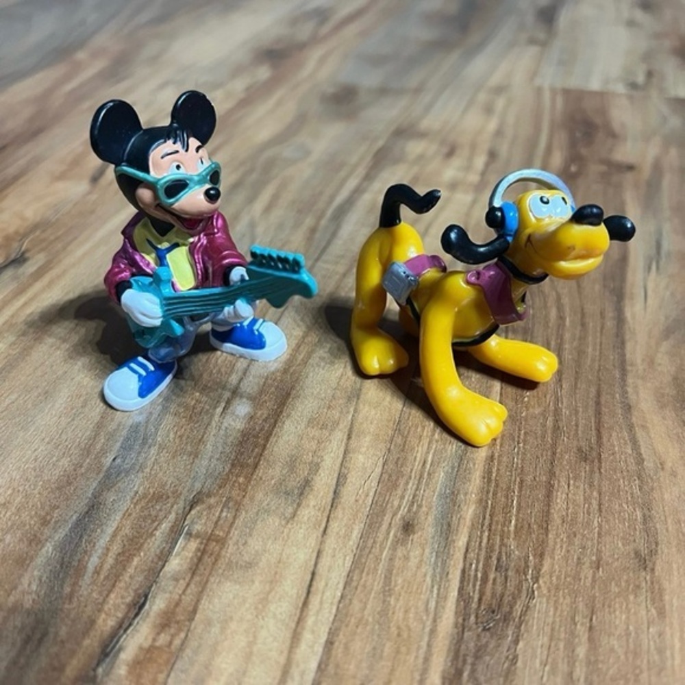Vintage‎ 1988 Figures Pluto w/Walkman Headphones Mickey Guitar Walt Disney RARE
